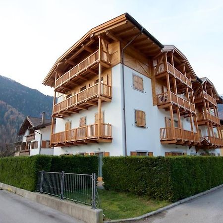 Lovely Apt In Pinzolo Val Rendena 7 Exterior photo
