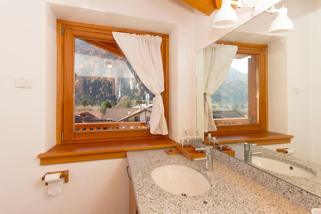 Lovely Apt In Pinzolo Val Rendena 7 Exterior photo